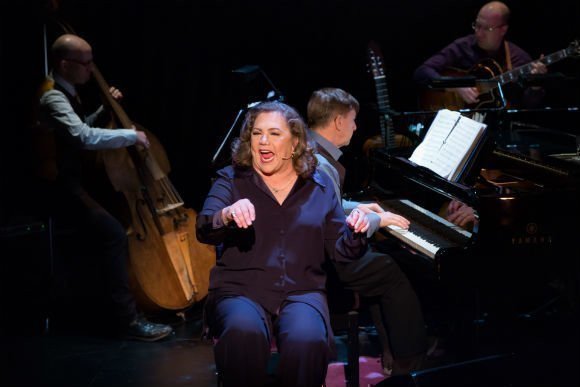 Kathleen Turner - Finding My Voice Kathleen Turner - Finding My Voice