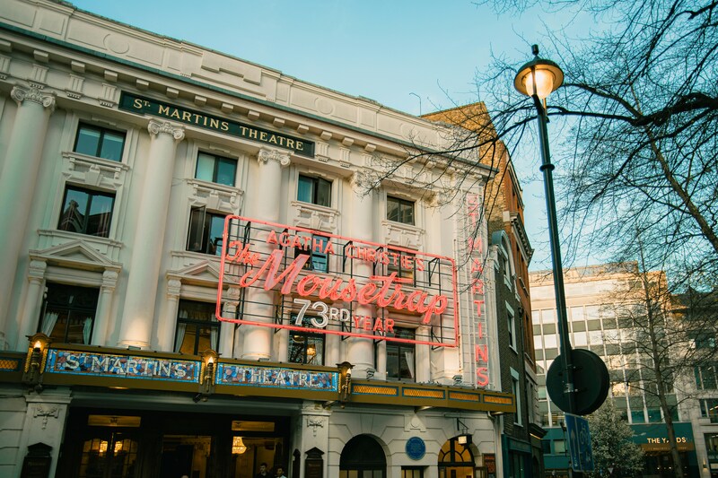 The Mousetrap på St Martin’s Theatre. Foto av Jackson Sears på Unsplash